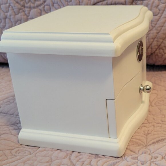 Ballerina Jewelry Box - White - Girls - $30 - Picture 4 of 9